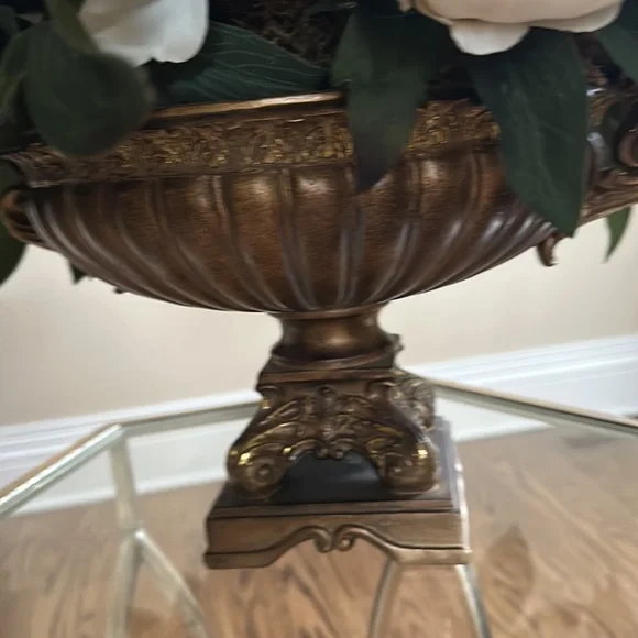 🤩 Stunning Custom Floral Arrangement